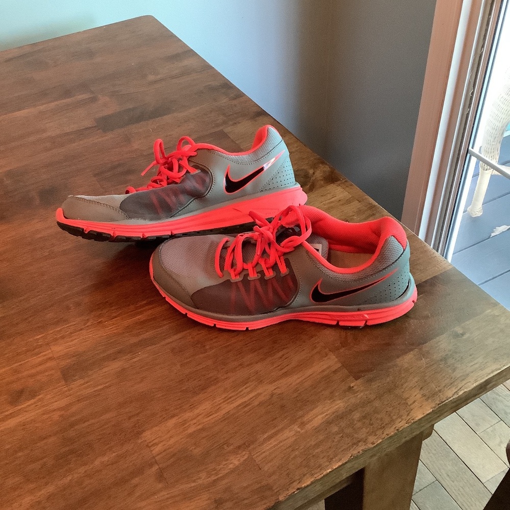 Nike/ Lunar Forever III
